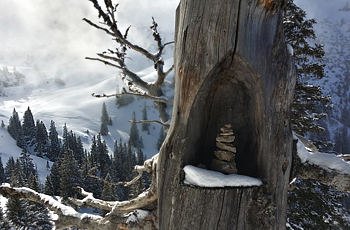 Wegweiser in den Bergen